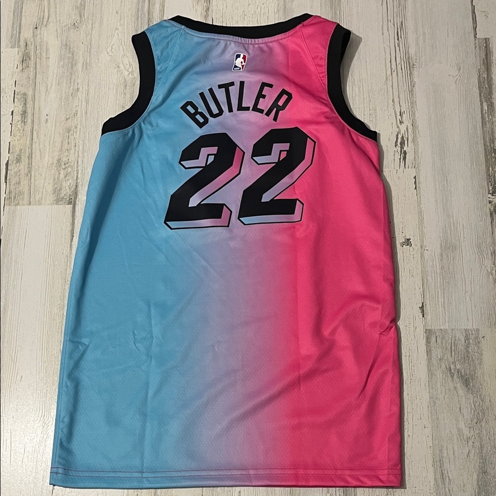 Nike Miami Jimmy Butler Jersey Size Small - Picture 4 of 9